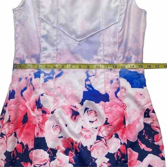 OMBRE White Floral Sleeveless Mini Sheath Dress - Picture 8 of 11